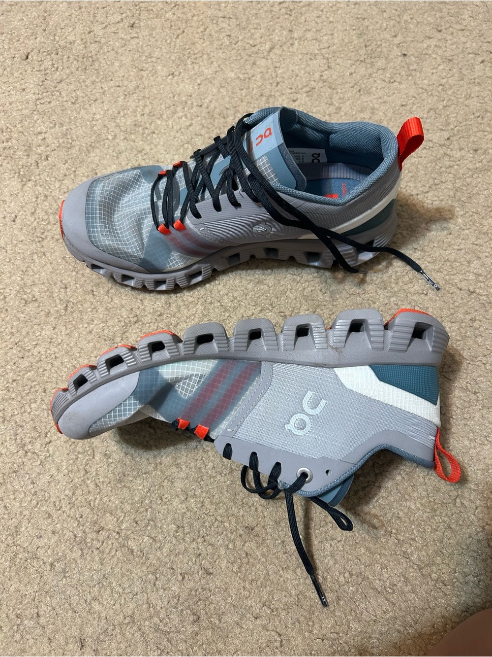 On Running Women's Light Gray and Coral Cloud Sneakers